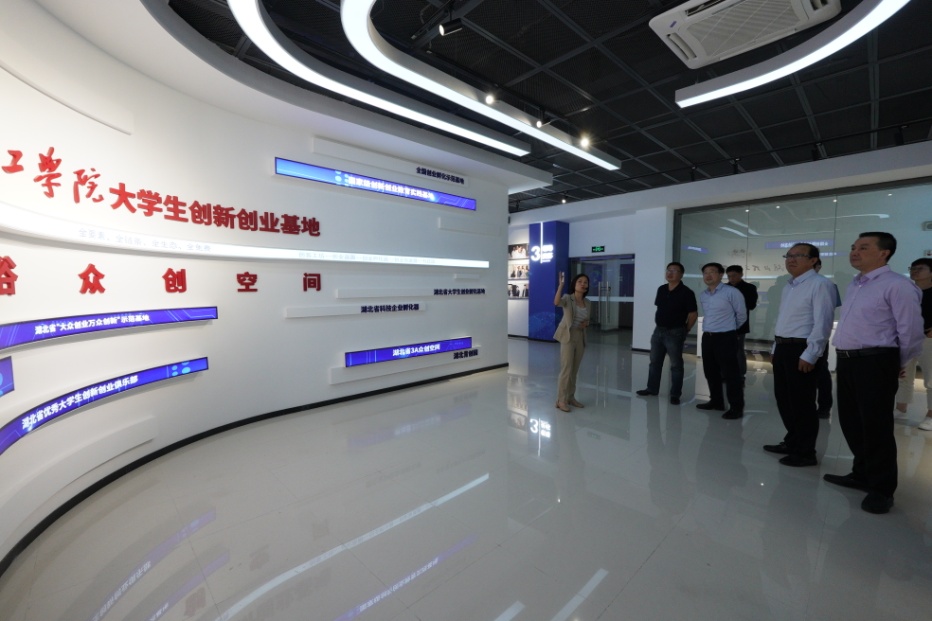 说明: C:UsersAdministratorDesktopDSC08323.JPG